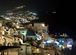Villa in Oía with views of the caldera