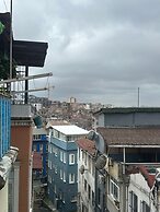 Taksim Larissa Residence