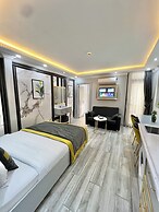 Taksim Larissa Residence