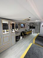 Taksim Larissa Residence