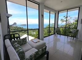 Casa con espectacular vista al mar