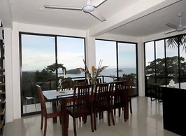 Casa con espectacular vista al mar