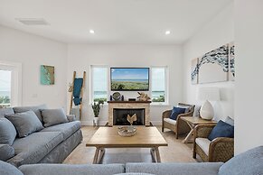 Endless Views by Distinctive Beach Rentals