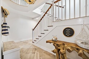 Endless Views by Distinctive Beach Rentals