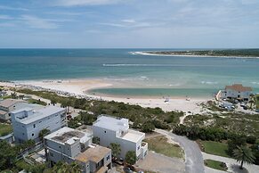 Endless Views by Distinctive Beach Rentals