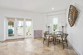 Endless Views by Distinctive Beach Rentals