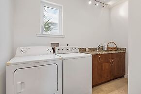 Endless Views by Distinctive Beach Rentals