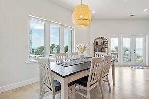 Endless Views by Distinctive Beach Rentals