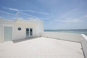 Endless Views by Distinctive Beach Rentals