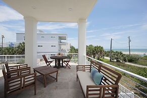 Endless Views by Distinctive Beach Rentals