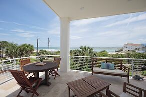 Endless Views by Distinctive Beach Rentals
