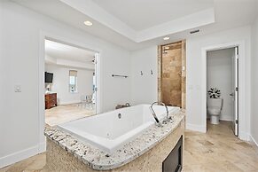 Endless Views by Distinctive Beach Rentals
