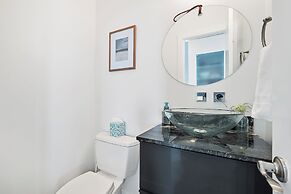 Endless Views by Distinctive Beach Rentals