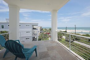 Endless Views by Distinctive Beach Rentals