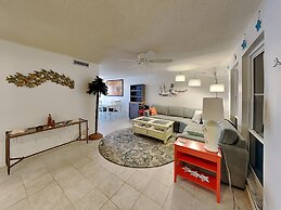 Madeira Beach Yacht Club 323b