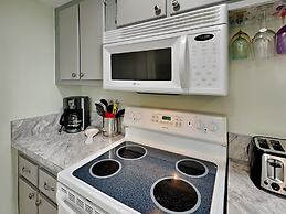 Madeira Beach Yacht Club 323b