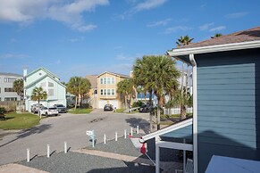 Seaside Bungalow by Distinctive Beach Rentals