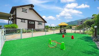 Gapyeong sky pet Family Dogchae Pension