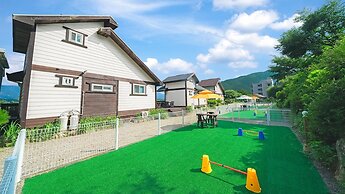 Gapyeong sky pet Family Dogchae Pension