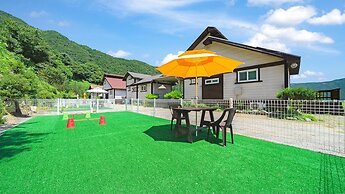 Gapyeong sky pet Family Dogchae Pension