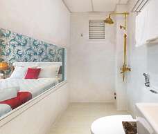 Spring Airport Hotel