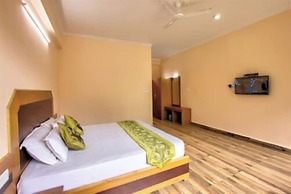 Goroomgo J J Regency Manali