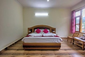 Goroomgo J J Regency Manali