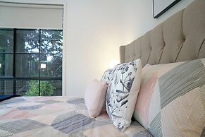 6BRM Retreat Parkside Family House Melb