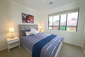 6BRM Retreat Parkside Family House Melb