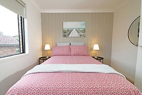 6BRM Retreat Parkside Family House Melb