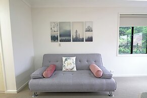 6BRM Retreat Parkside Family House Melb