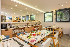 Diamond luxury Hotel