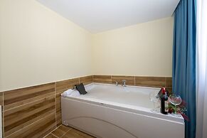 Diamond luxury Hotel