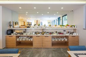 Diamond luxury Hotel