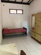 OYO 90482 Rumah Oma Syariah