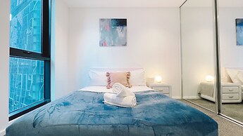 Melbourne One 2B2B1C Apt by GoodLive