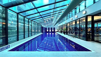 Melbourne One 2B2B1C Apt by GoodLive