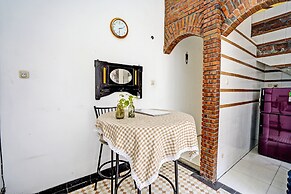 OYO Life 92030 Ef Palm Guest House Family