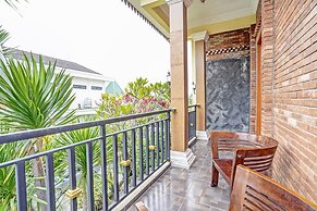 OYO Life 92030 Ef Palm Guest House Family