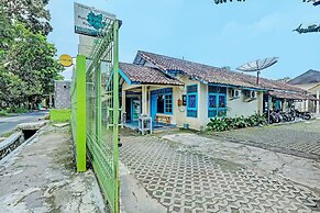 SPOT ON 2275 Omah Jm