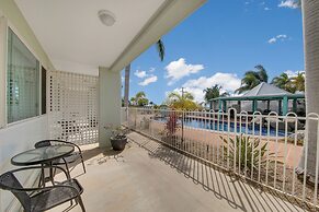 Reef Adventureland Motel