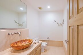 Amazing 3 Bedroom Condo