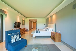 Amazing 3 Bedroom Condo