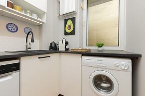 Cieszynska With 2 Bedroom by Renters