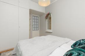 Cieszynska With 2 Bedroom by Renters