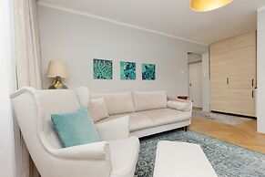 Cieszynska With 2 Bedroom by Renters