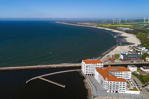 Bulwar Zachodzącego Słońca by Renters