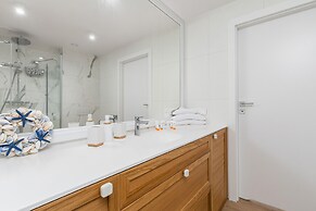 Bulwar Zachodzącego Słońca by Renters