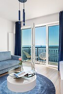 Bulwar Zachodzącego Słońca by Renters