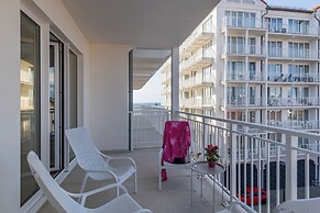 Bulwar Zachodzącego Słońca by Renters